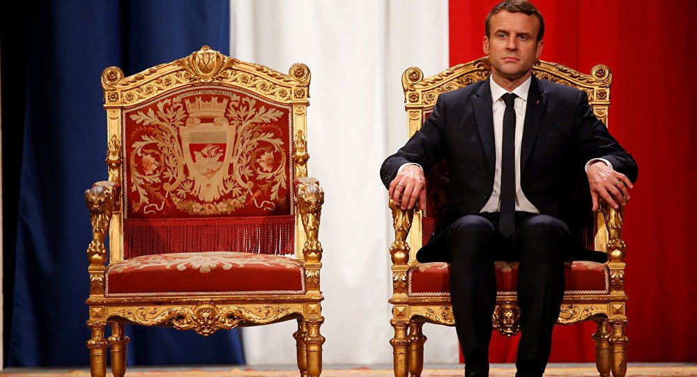 Macron, le président de la violence