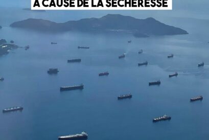 De nombreux porte-containers vus du ciel à l