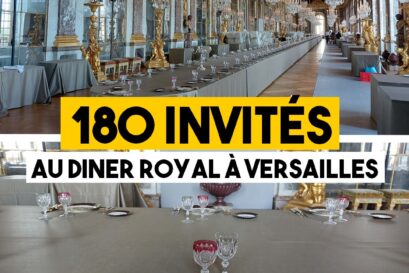 Une gigantesque table richement ornée au milieu de la Galerie des glaces de Versailles