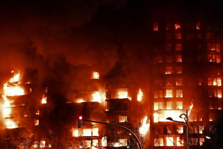 Espagne: le bilan de l'incendie de Valence passe à 10 morts