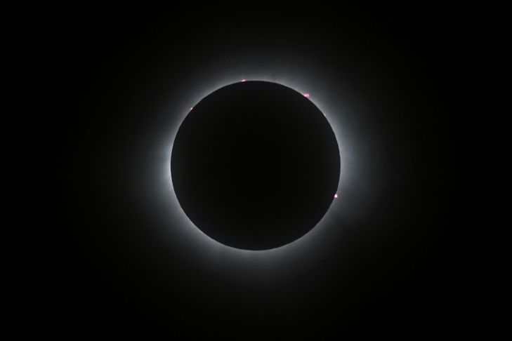 Au Texas, voyage nocturne de quatre minutes, le temps d'une éclipse