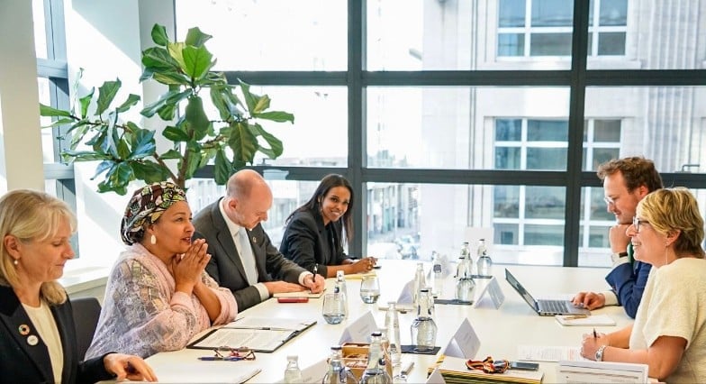 La Vice-Secrétaire générale Amina Mohammed rencontre Caroline Gennez, la Ministre belge de la Coopération au Développement et la Politique des Grandes Villes, pour discuter de l