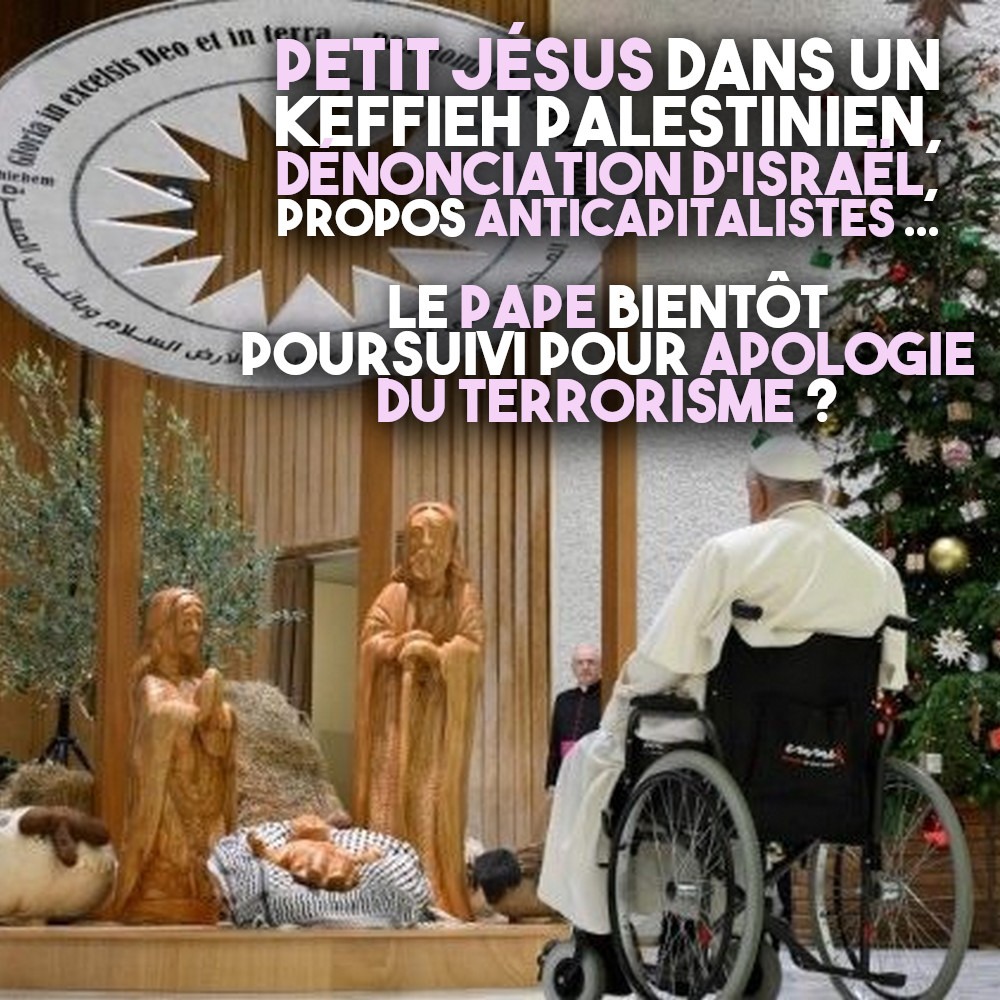 Le pape, dans un fauteil roulant, observe une crèche de Noël où le petit Jésus dort dans un keffieh palestinien.