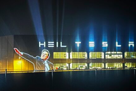 La gigafactory de Tesla à Berlin, présentant l