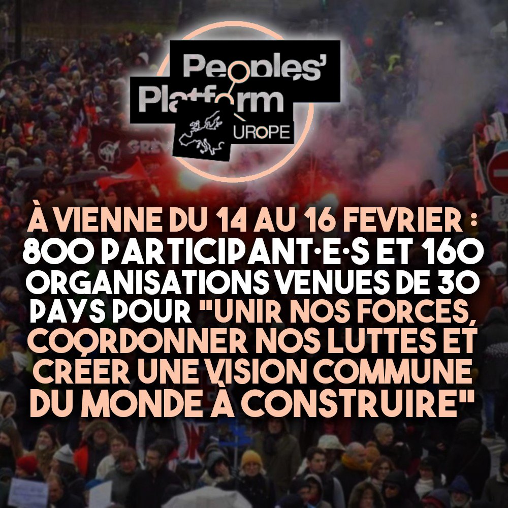 Une foule en manifestation surmontée du logo de Peoples’ platform Europe