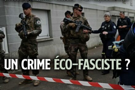 Des militaires armés de fusils d
