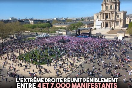 La place Vauban clairsemée, avec à peine quelques milliers de personnes devant les invalides pour soutenir le RN. Au-dessus, le titre "Ratage National".