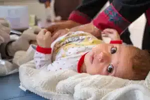 Vaccination d'enfant