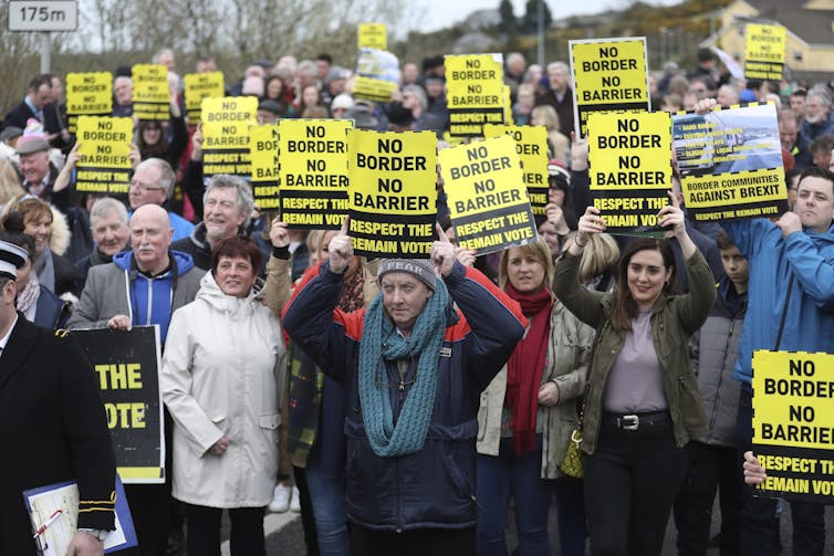 Des gens manifestent