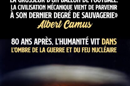 Un gigantesque champignon atomique lors d