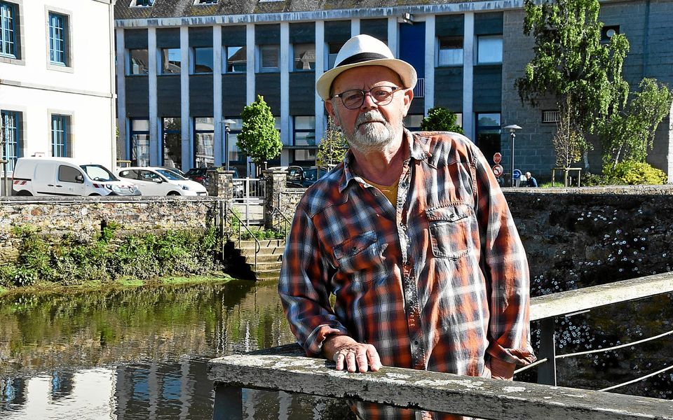Hervé Bellec vient de faire paraître un nouveau tome de ses chroniques dominicales qu’il distille depuis dix ans depuis Landerneau.