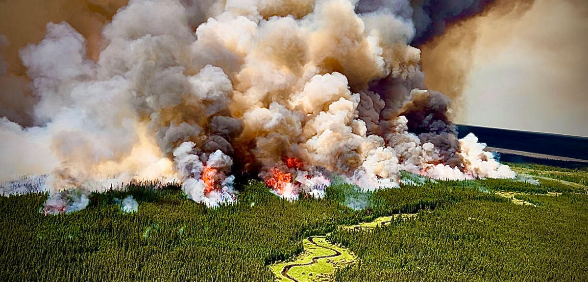 Incendie au Canada et le panache de fumée, été 2025.