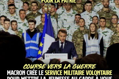 Emmanuel Macron en discours devant des militaires pour préparer la France à la guerre