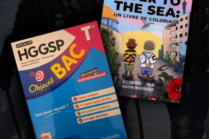 Un livre de coloriage et un manuel scolaire, deux ouvrages où raconter la Palestine peut valoir une interdiction en France.