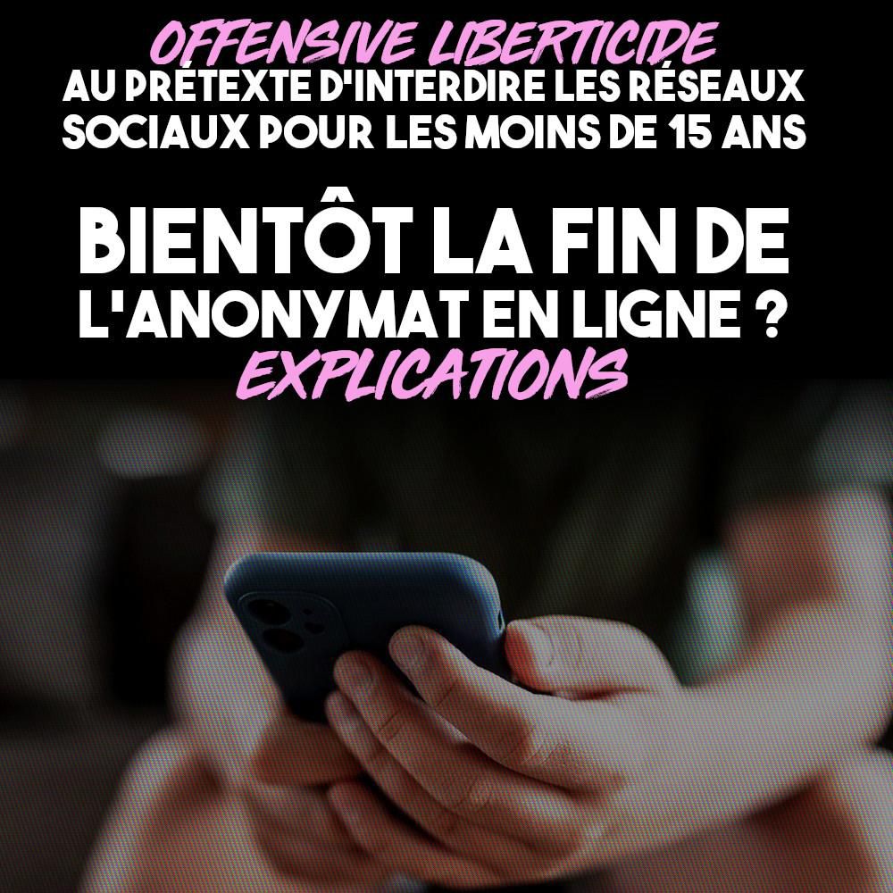 Un ado tient un smartphone dans ses mains : bientôt la levée de l