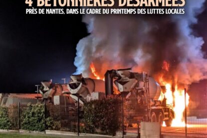 Des bétonnières en flammes au nord de Nantes