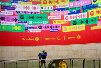 Publicité Spotify dans le métro parisien.
